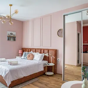 Center De Lux “ Zara “ Apartment