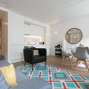 feels-like-home-chiado-modern-place.hotels-lisbon-portugal.com/